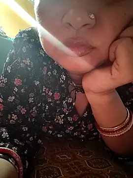 Snapshot of Royalgirl667 chatting on 9, 12, 2024 Royalgirl667 online show from 9, 12, 2024