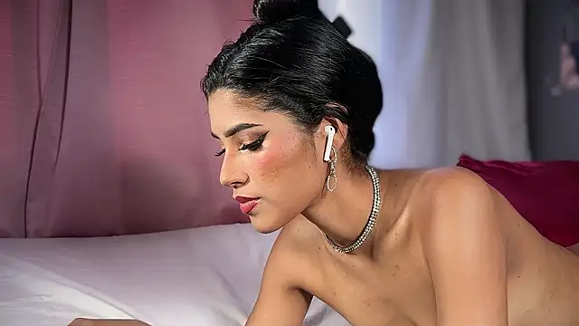 chiarabrielle00 online show from 13, 3, 2026