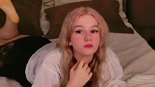 Snapshot of NaomiLoys chatting on 21, 3, 2025 NaomiLoys online show from 21, 3, 2025