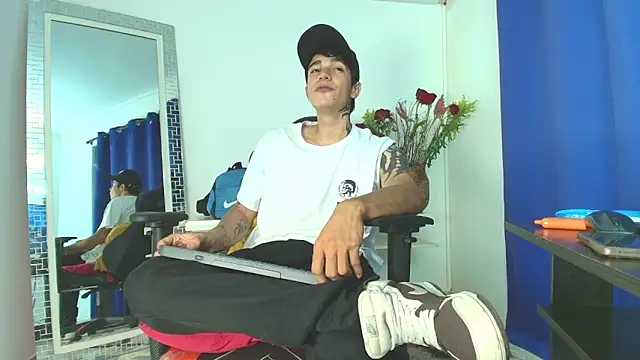 Zacktk7 online show from 11, 2, 2025