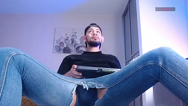 Bedobigcock online show from 4, 11, 2025