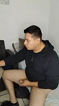 Snapshot of miketripi420 chatting on 20, 12, 2025 miketripi420 online show from 20, 12, 2025