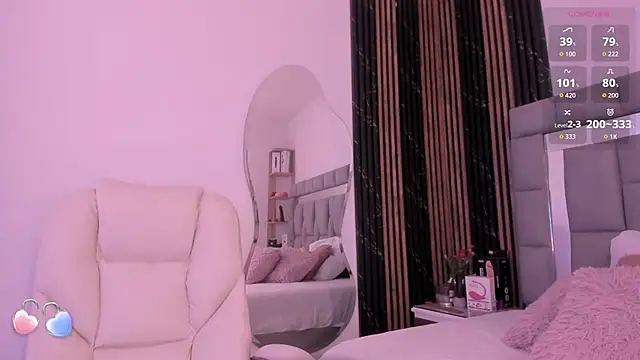 vivianne scott online show from 4, 11, 2025