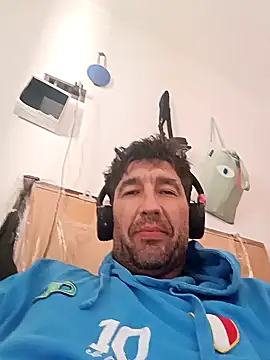 Snapshot of LasiDadi chatting on 3, 12, 2025 LasiDadi online show from 3, 12, 2025