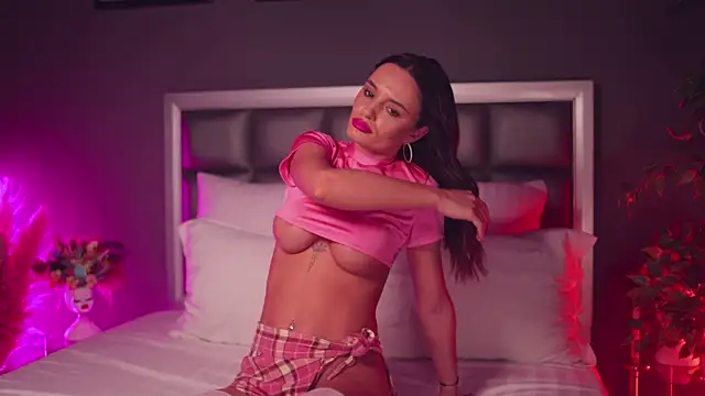 CarlaWhite online show from 8, 2, 2025