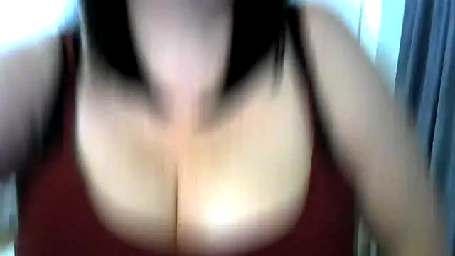 Snapshot of EmiliaLooo chatting on 15, 9, 2025 EmiliaLooo online show from 15, 9, 2025