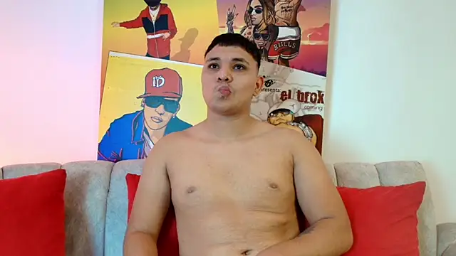 Snapshot of couple_lovelyds chatting on 27, 2, 2026 couple lovelyds online show from 27, 2, 2026