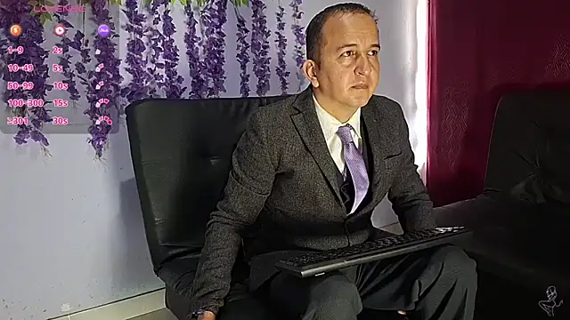 yazforeSolo online show from 5, 6, 2026