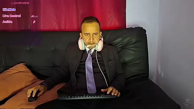 yazforeSolo online show from 15, 7, 2026