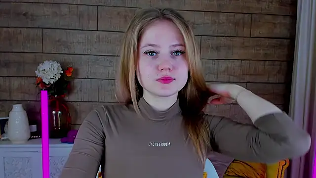 SelinSwarovski online show from 22, 2, 2025