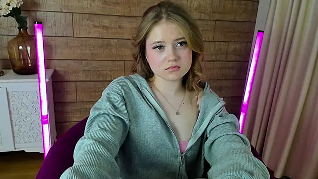 SelinSwarovski online show from 15, 3, 2025