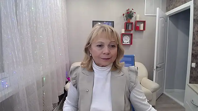 Snapshot of Milla_Cutie18 chatting on 19, 12, 2024 Milla Cutie18 online show from 19, 12, 2024
