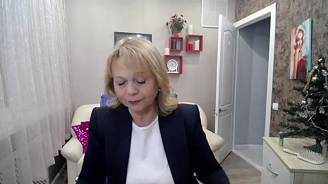 Snapshot of Milla_Cutie18 chatting on 23, 12, 2024 Milla Cutie18 online show from 23, 12, 2024