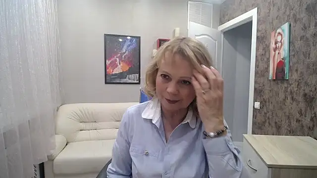 Snapshot of Milla_Cutie18 chatting on 15, 1, 2025 Milla Cutie18 online show from 15, 1, 2025