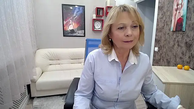 Snapshot of Milla_Cutie18 chatting on 4, 2, 2025 Milla Cutie18 online show from 4, 2, 2025