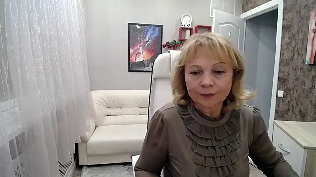 Snapshot of Milla_Cutie18 chatting on 12, 3, 2025 Milla Cutie18 online show from 12, 3, 2025