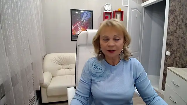 Snapshot of Milla_Cutie18 chatting on 11, 10, 2025 Milla Cutie18 online show from 11, 10, 2025