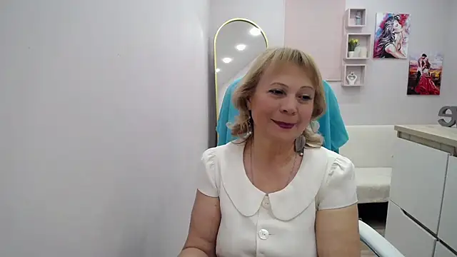 Milla Cutie18 online show from 3, 2, 2026