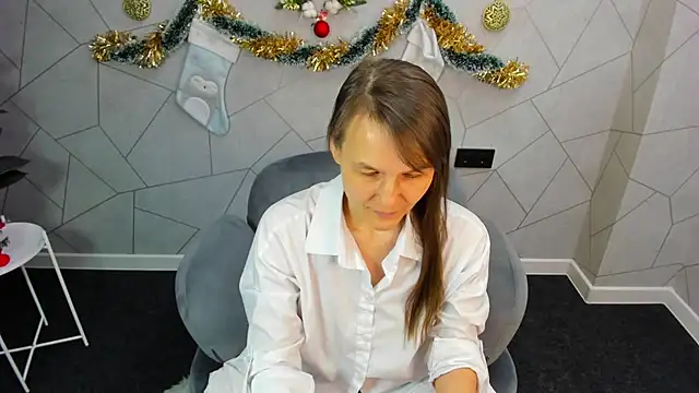 Lillian White online show from 10, 1, 2025