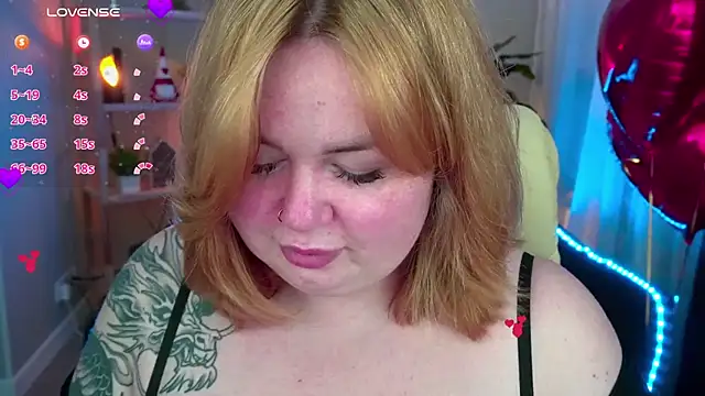 ZaraReignn online show from 13, 2, 2025