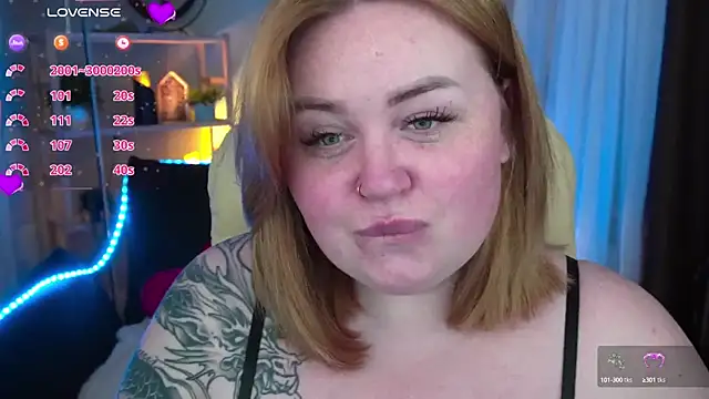 ZaraReignn online show from 5, 3, 2025