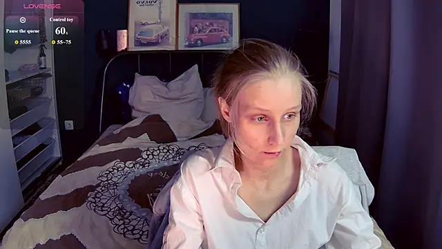 Snapshot of KatiKate chatting on 4, 7, 2026 KatiKate online show from 4, 7, 2026