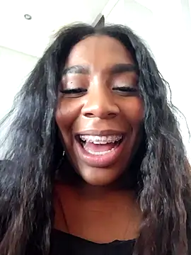 KloheCurvy online show from 11, 12, 2024