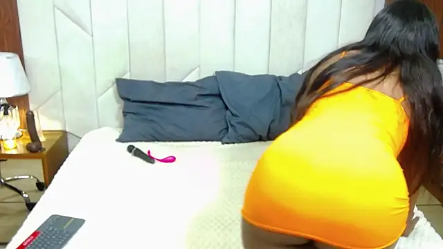 KloheCurvy online show from 14, 2, 2025