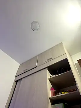 KloheCurvy online show from 8, 10, 2025