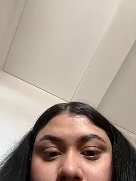 Snapshot of alissonfernandez_ chatting on 5, 1, 2025 alissonfernandez online show from 5, 1, 2025