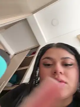 Snapshot of alissonfernandez_ chatting on 16, 1, 2025 alissonfernandez online show from 16, 1, 2025