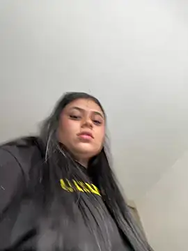 Snapshot of alissonfernandez_ chatting on 1, 2, 2025 alissonfernandez online show from 1, 2, 2025