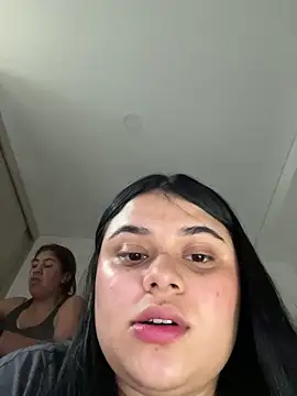 Snapshot of alissonfernandez_ chatting on 13, 2, 2025 alissonfernandez online show from 13, 2, 2025