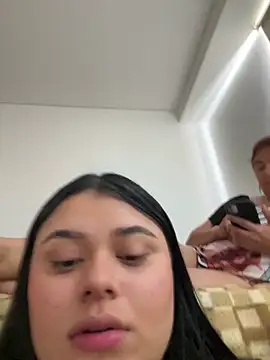 Snapshot of alissonfernandez_ chatting on 15, 2, 2025 alissonfernandez online show from 15, 2, 2025