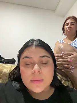 Snapshot of alissonfernandez_ chatting on 21, 2, 2025 alissonfernandez online show from 21, 2, 2025