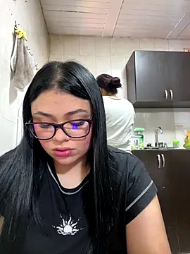 Snapshot of alissonfernandez_ chatting on 13, 9, 2025 alissonfernandez online show from 13, 9, 2025