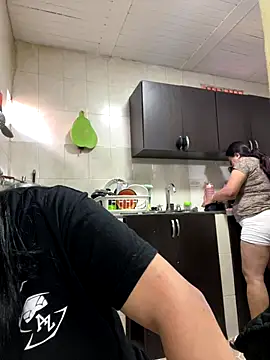 Snapshot of alissonfernandez_ chatting on 14, 9, 2025 alissonfernandez online show from 14, 9, 2025
