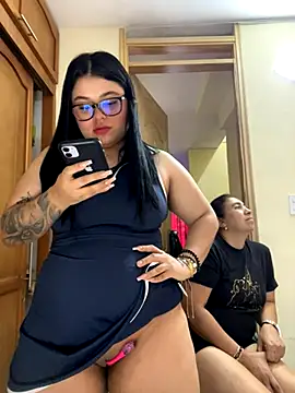 alissonfernandez  online show from 12, 11, 2025