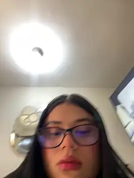 Snapshot of alissonfernandez_ chatting on 12, 7, 2026 alissonfernandez online show from 12, 7, 2026