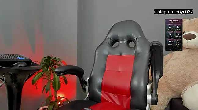 boyc022  online show from 17, 1, 2025