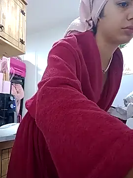 Snapshot of isabella048 chatting on 26, 9, 2025 isabella048 online show from 26, 9, 2025