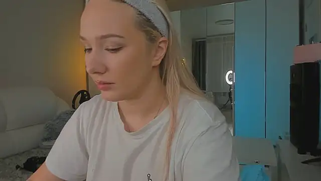 1AlexaGoddess3 online show from 8, 2, 2025