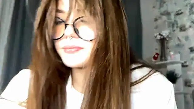 Snapshot of BlissDodd chatting on 4, 10, 2025 BlissDodd online show from 4, 10, 2025
