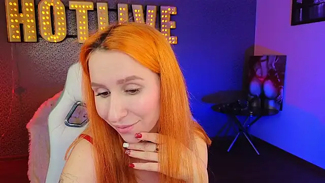 AliceBYKiss online show from 31, 1, 2025