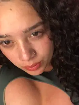 Julieta 333 online show from 20, 3, 2025