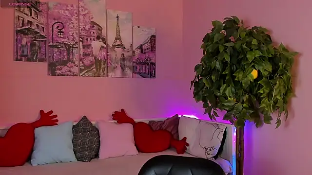 Katty Lights online show from 3, 10, 2025