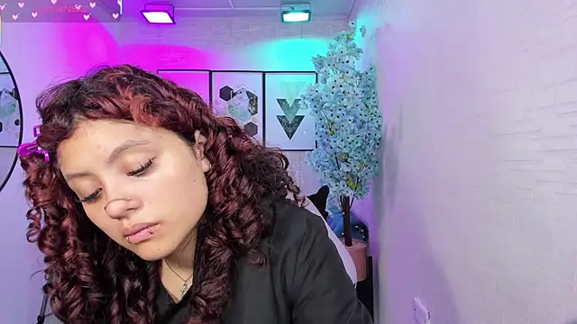 Theia moon online show from 14, 4, 2026