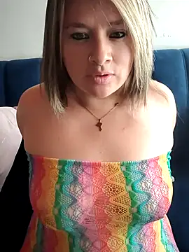 Snapshot of Neve_Collins chatting on 9, 8, 2026 Neve Collins online show from 9, 8, 2026
