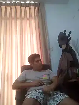 estudiante69 online show from 19, 1, 2025