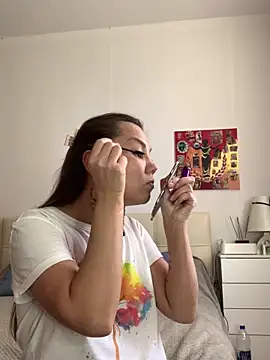 MiraMiss online show from 12, 9, 2025